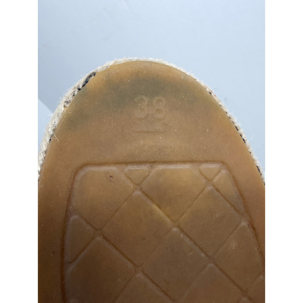 Chanel Lambskin Leather CC Logo Espadrille Flats 38/8 Beige Black Cap Toe SlipOn - Picture 10 of 12